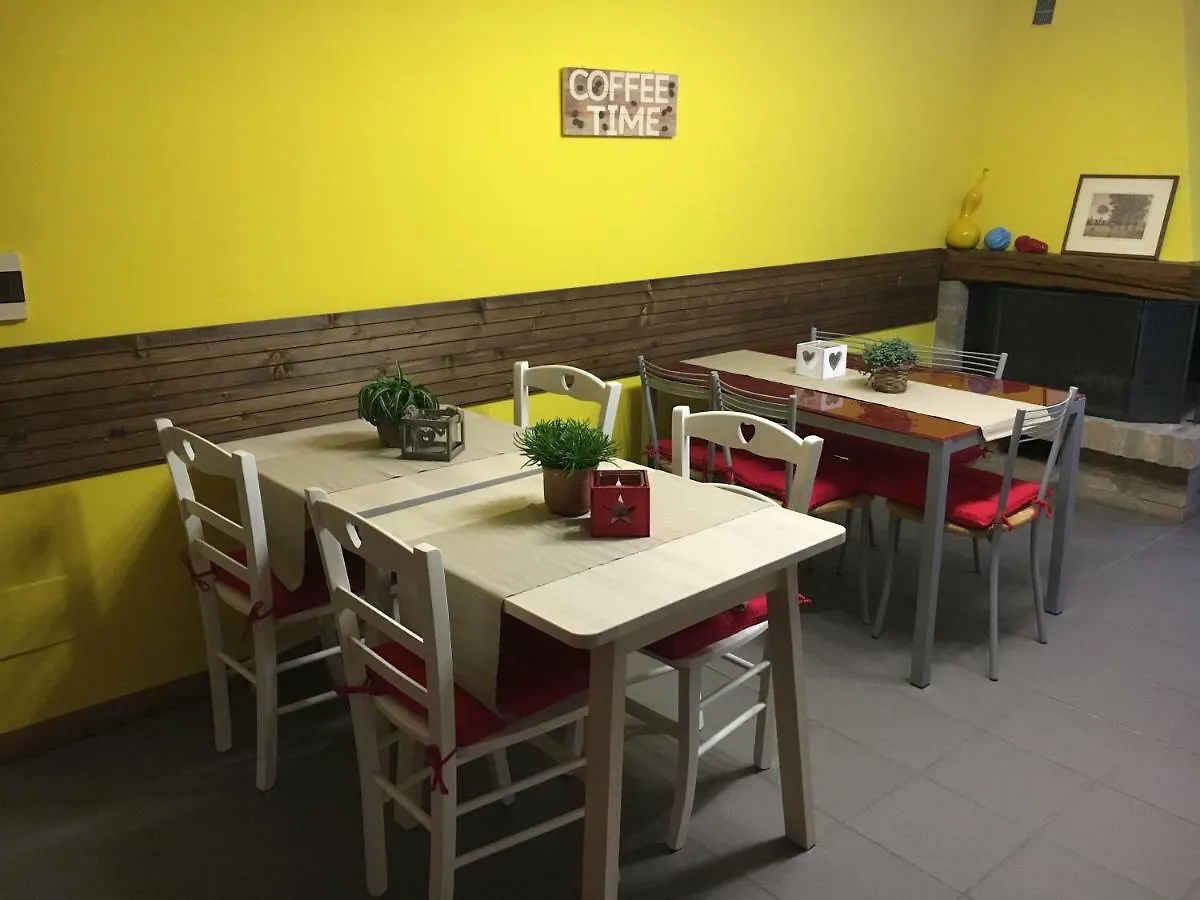 Elleboro Bed & Breakfast Carugo Italy