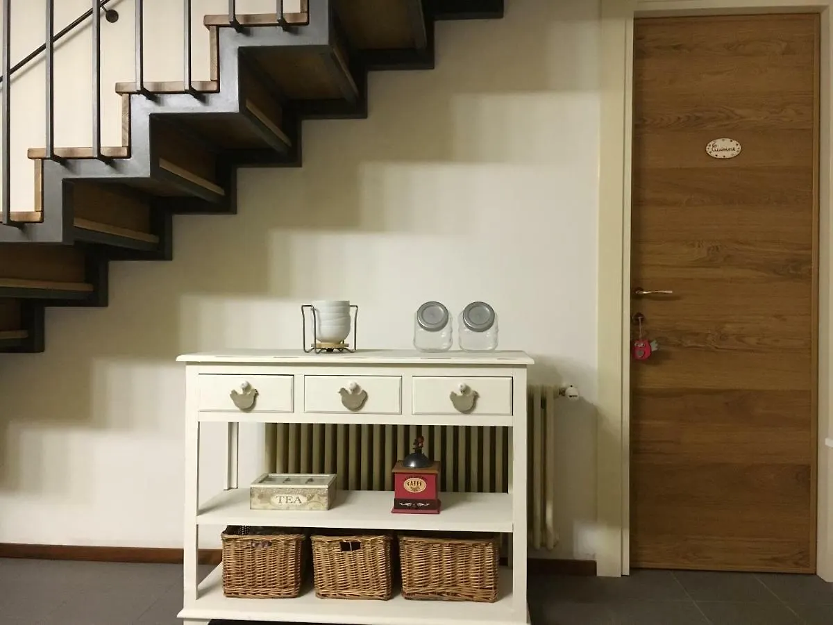 Elleboro Bed & Breakfast Carugo 0*,  Italy
